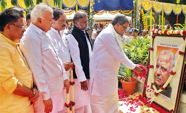 Congress On Top In Karnataka GP Polls, Claims CM Siddaramaiah - 620x376 - jpeg Politician D Devaraj Urs